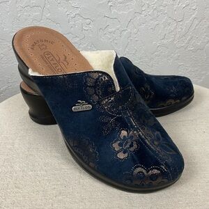 Women’s Fly Flot Rosso F Beige Patterned Slip On Mules Sz 6.5, Sz 38 Euro Navy